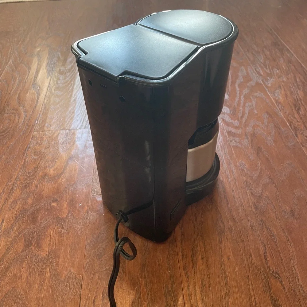 Cuisinart Coffee Maker Unisex Black Stainless Steel 4-Cup DCC-450 4 Cup